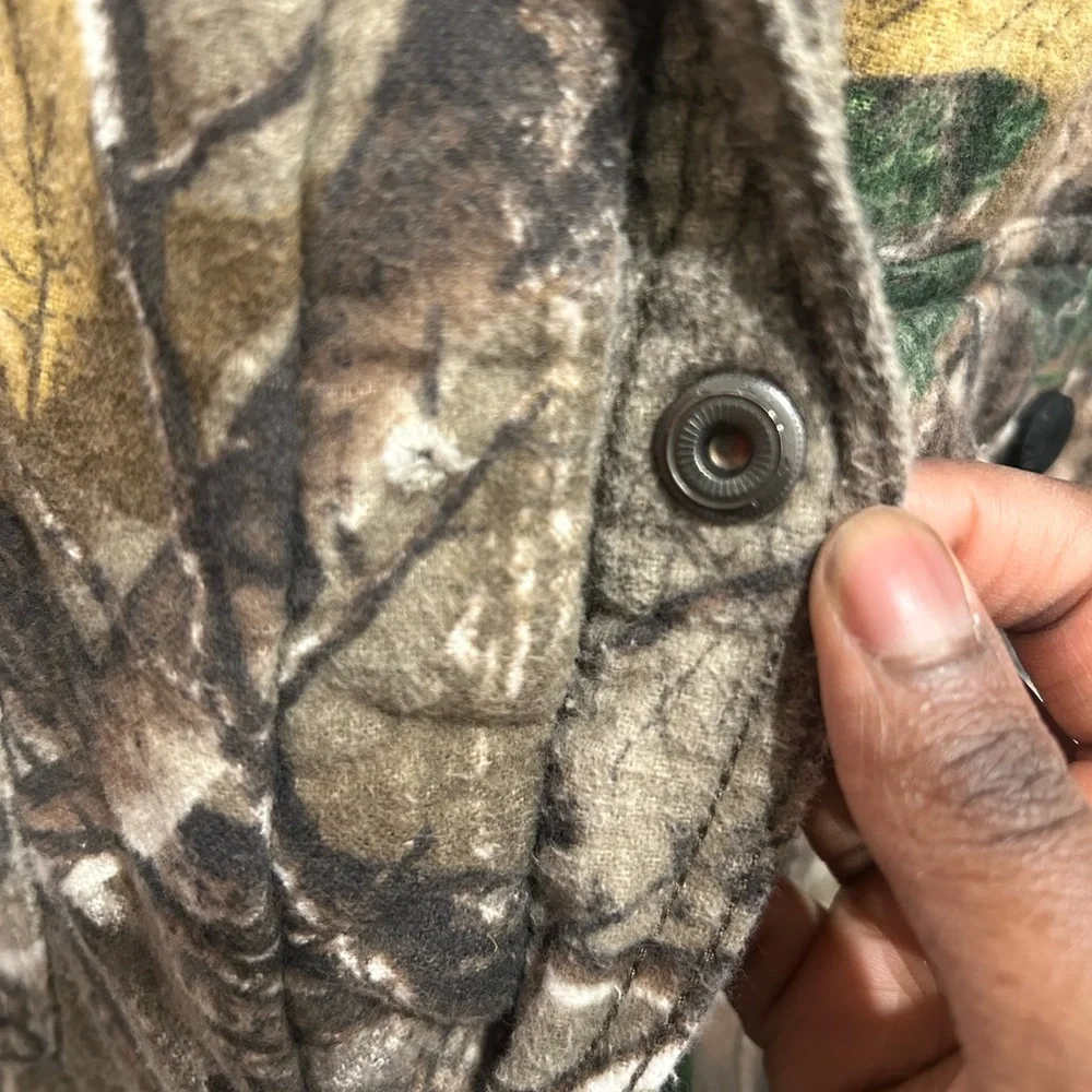 Realtree Men's Woodland Camo Field Jacket - Picture 4 of 4